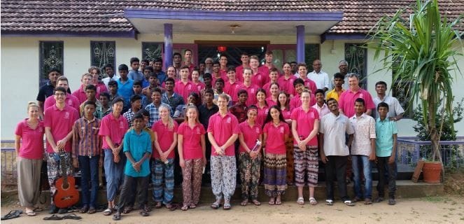 OAKHILL STUDENTS HELPING THOSE LESS FORTUNATE OAKHILL STUDENTS HELPING THOSE LESS FORTUNATE